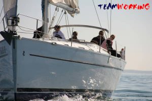 Barca a vela per un team avventuroso